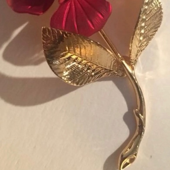 🌹 RED ROSE PENDANT - Picture 2 of 2